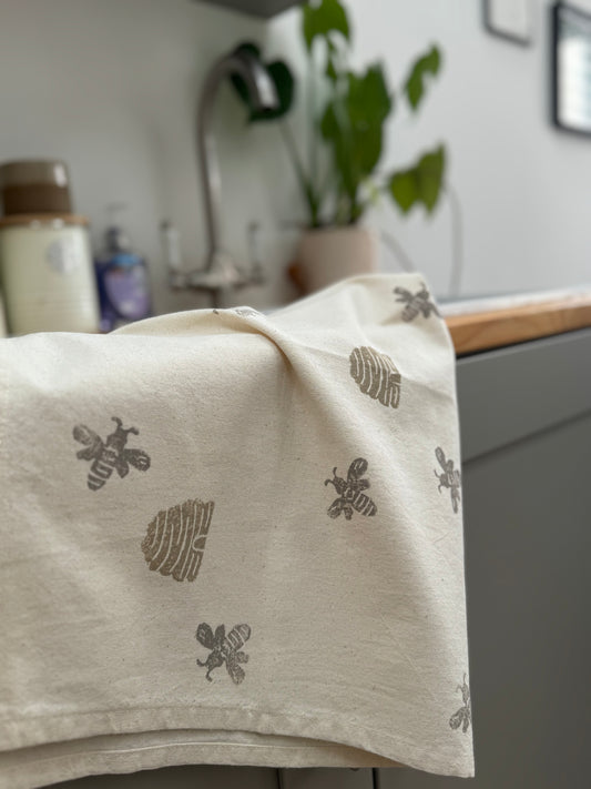 Honey bee- organic cotton tea towel
