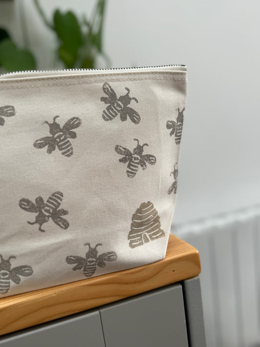 Honey bee Medium Cosmetic bag