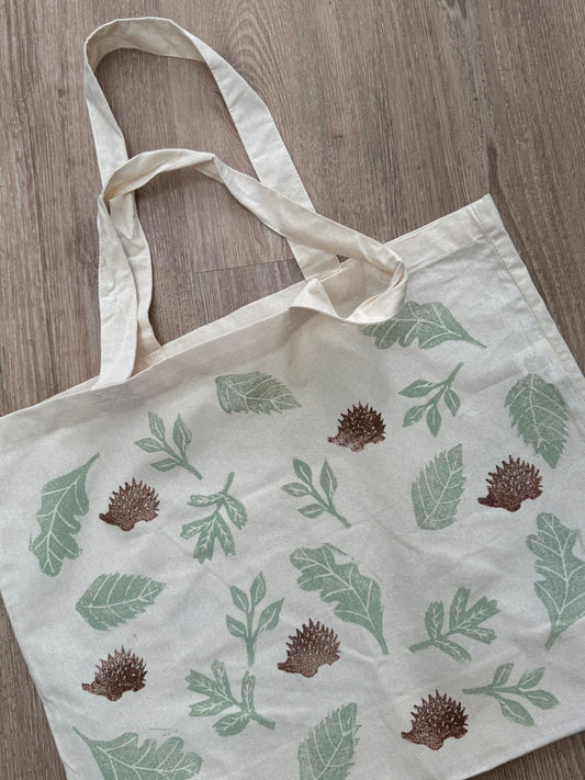 Hedgehog in the leaves- Organic cotton canvas shopper